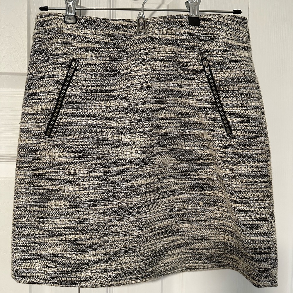 LOFT size 0 space dye mini skirt